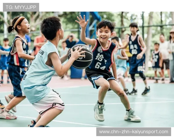 篮球联赛青少年日活动吸引家庭观众,青少年篮球赛文案